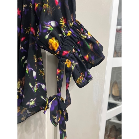 TOPSHOP TIE SLEEVE FLORAL OFF THE SHOULDER BLOUSE - SIZE 8 - Picture 3 of 4